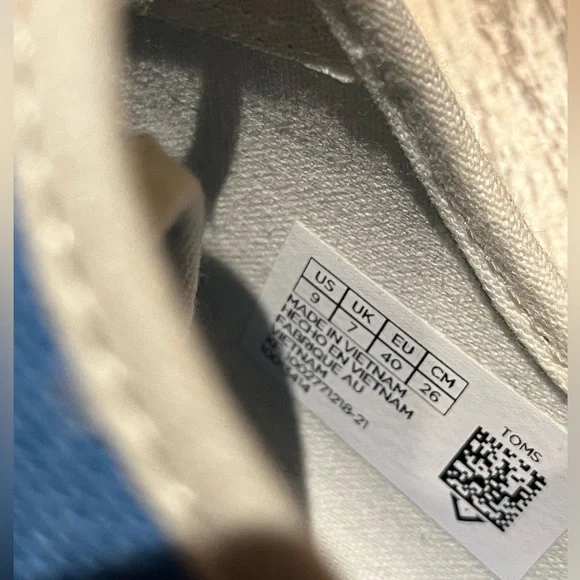 Toms Carmel Heritage Canvas Sneaker - NWT - Picture 12 of 13